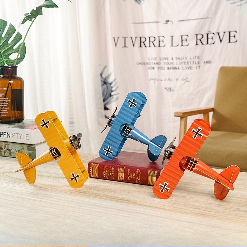 Vintage Retro Metal Plane Moto - Vintage Collectible Tins 评论和价格
