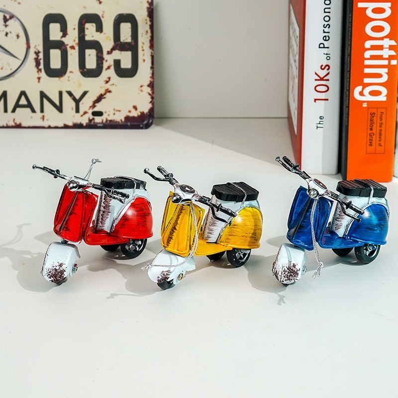 Vintage Retro Metal Plane Moto - Vintage Collectible Tins 评论和价格