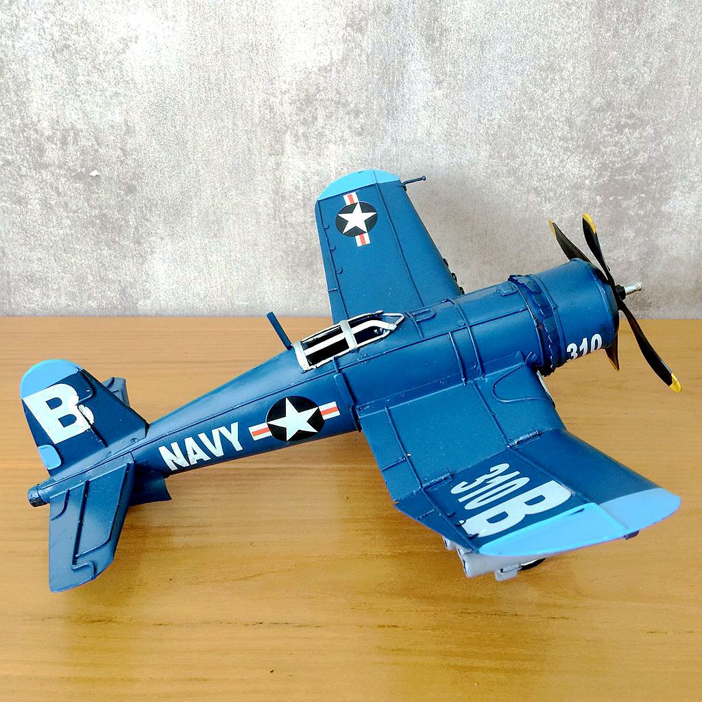 Vintage Ironwork Tin Airplane  - Vintage Collectible Tins 评论和价格