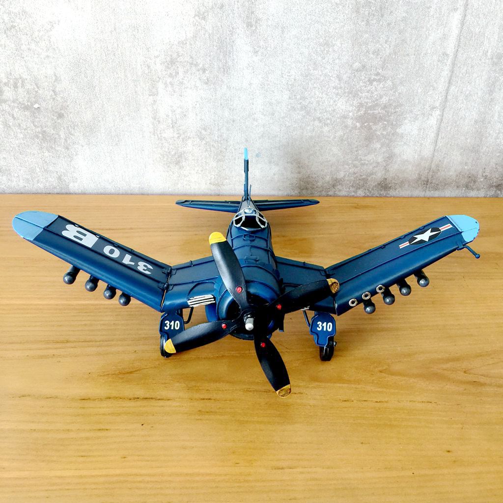 Vintage Ironwork Tin Airplane  - Vintage Collectible Tins 评论和价格